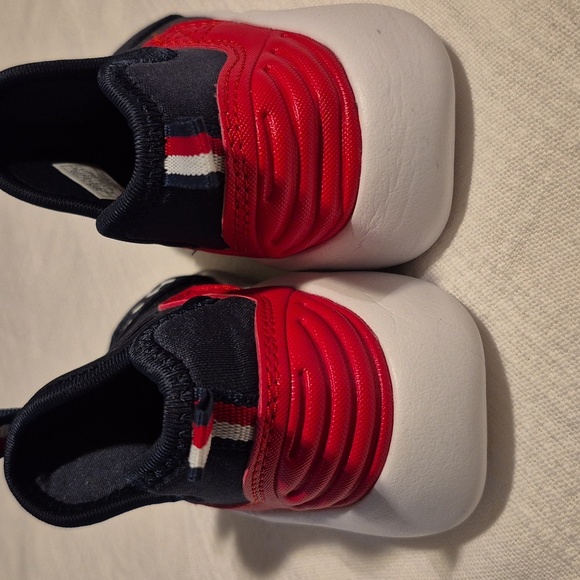 Tommy Hilfiger size 6 toddler slip on shoes, blue & red EUC - Picture 7 of 7